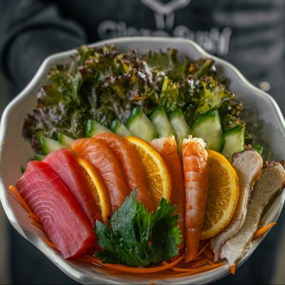 Sashimi Mix 8 Pieces