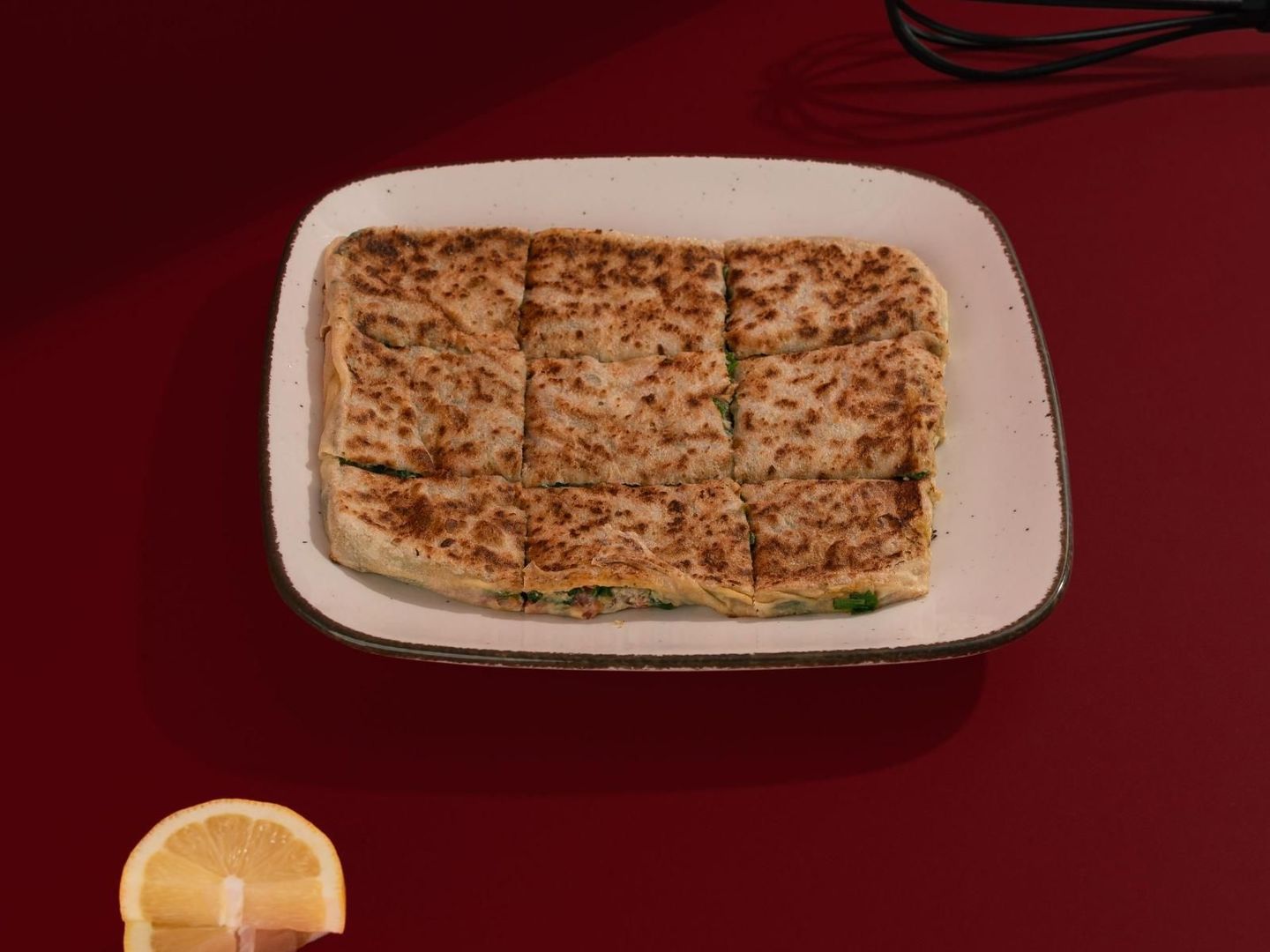 مطبق لحم طازج