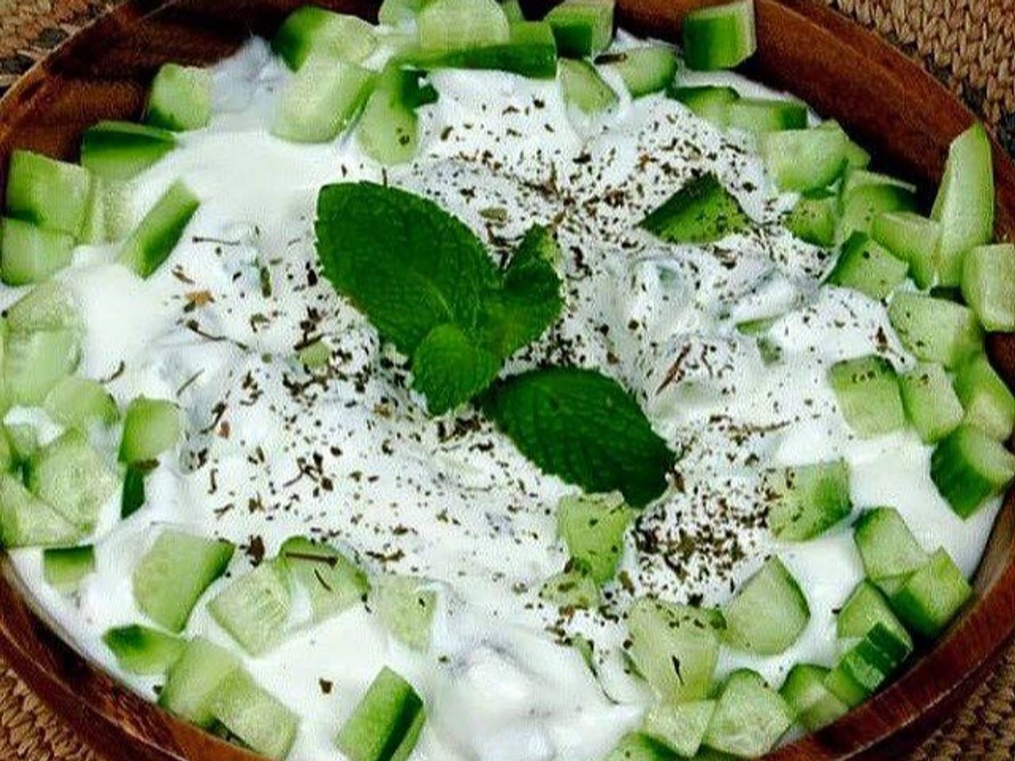 لبن بالخيار