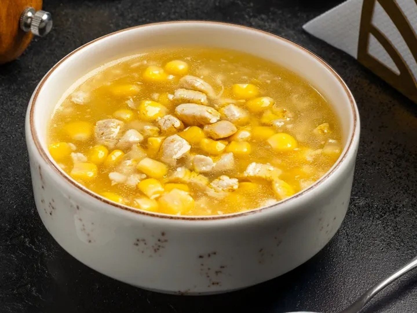 شوربة الذره الحلوه بالدجاج