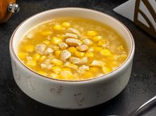 شوربة الذره الحلوه بالدجاج