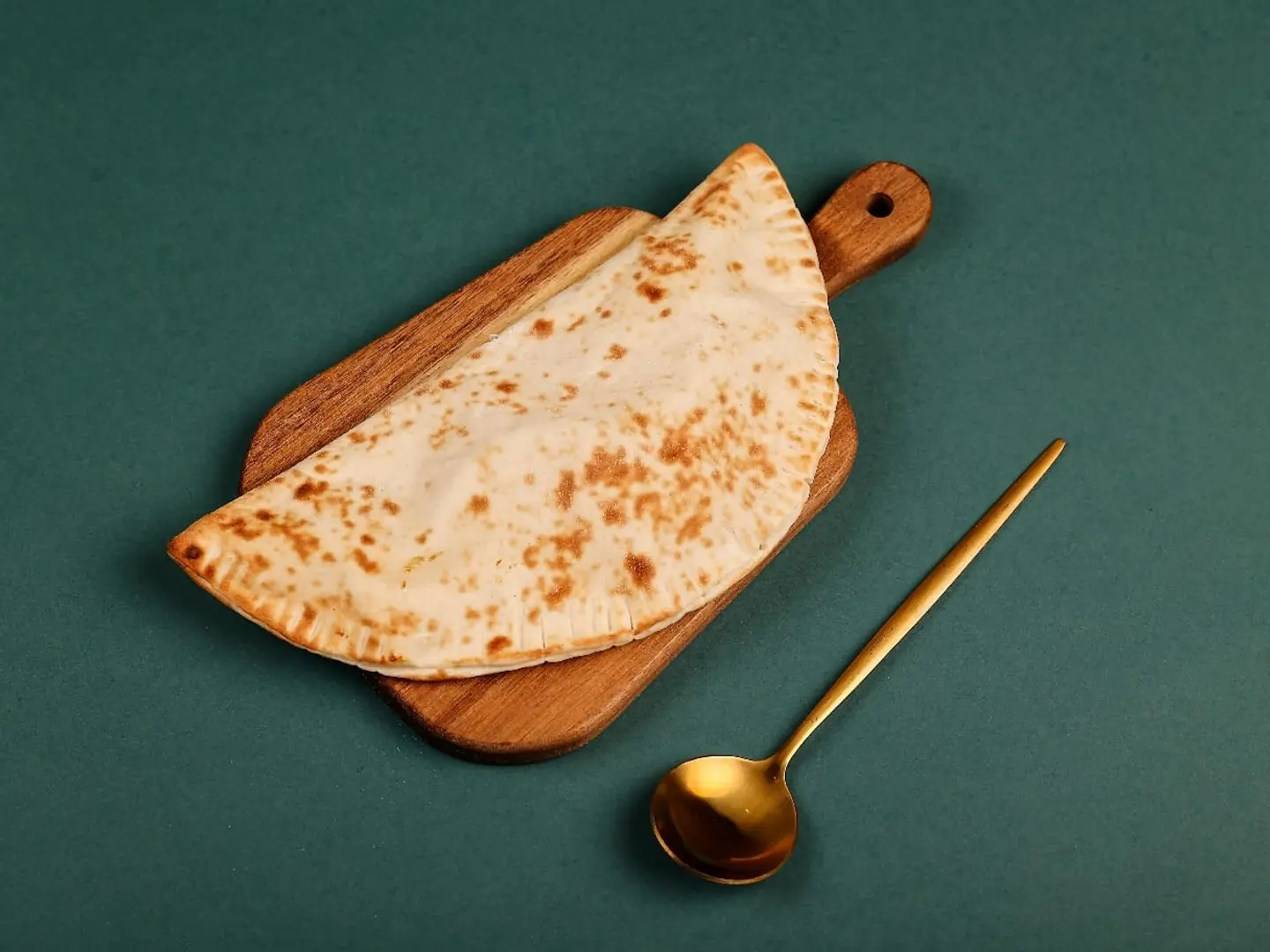 فطيرة كبدة وجبن