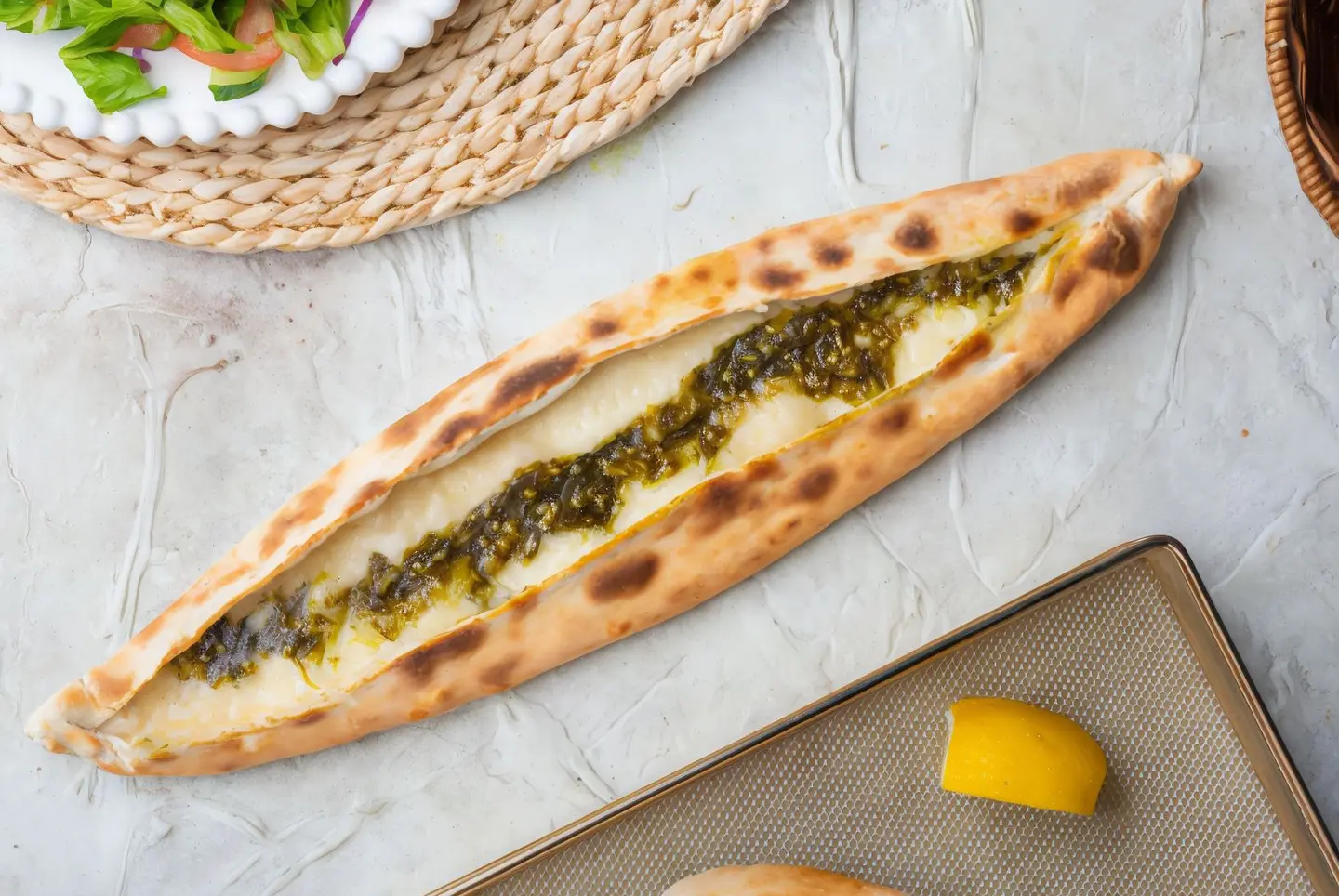 فطيرة جبنة زعتر