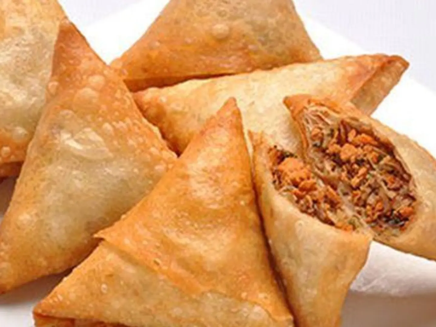 سمبووسة لحم