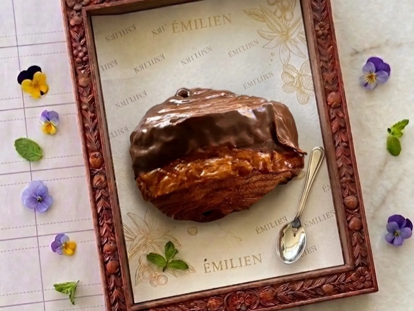 بان شوكولا