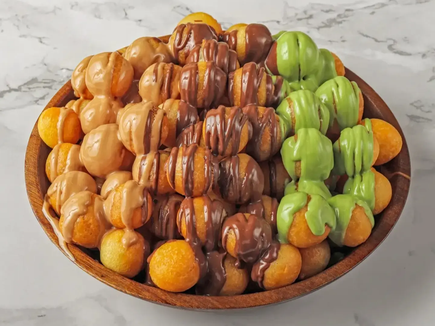 Western Mix Luqaimat With Nutella, Pistachio, And Kinder - Small