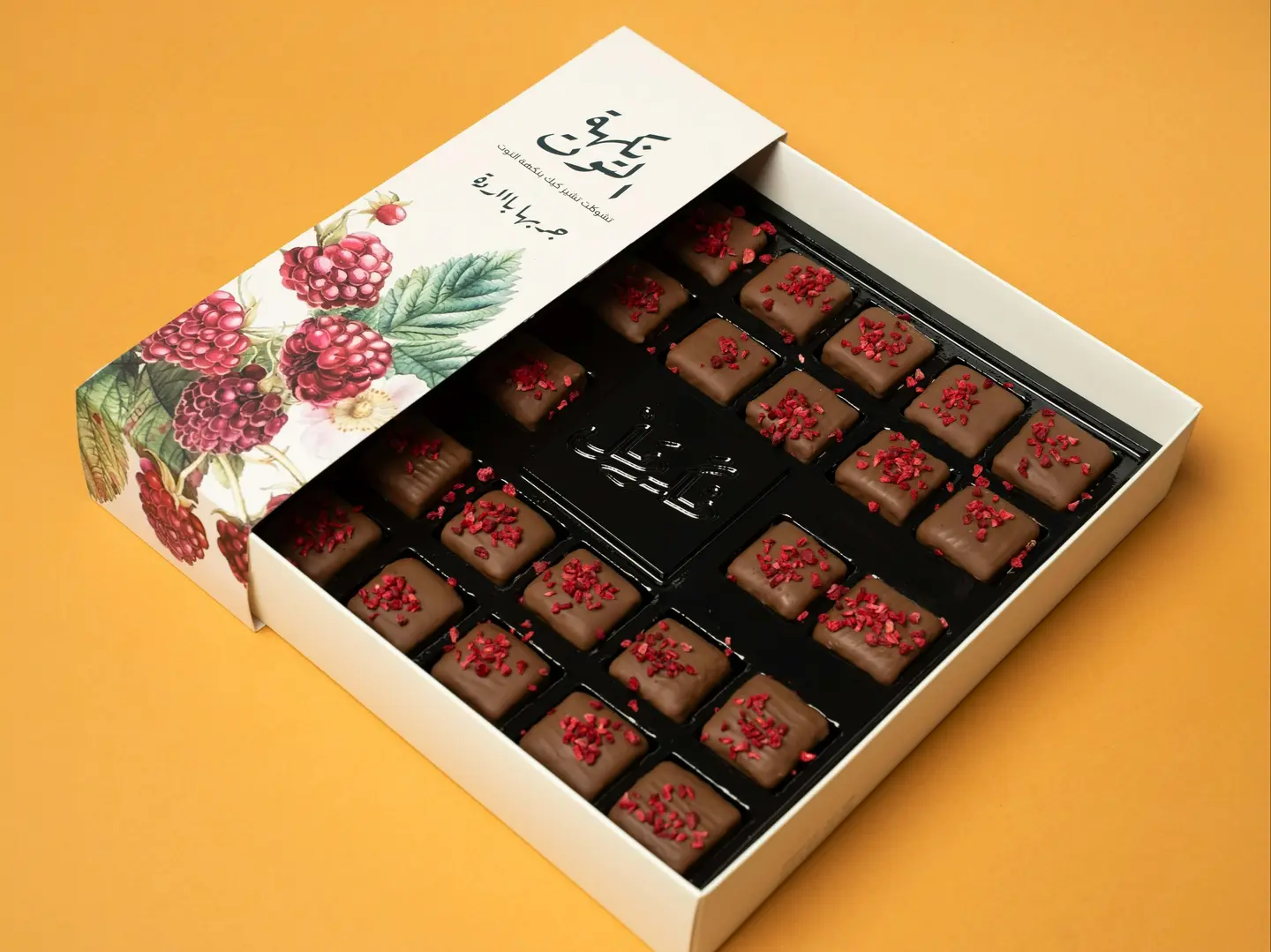 شوكليت تشيز كيك التوت - حجم كبير