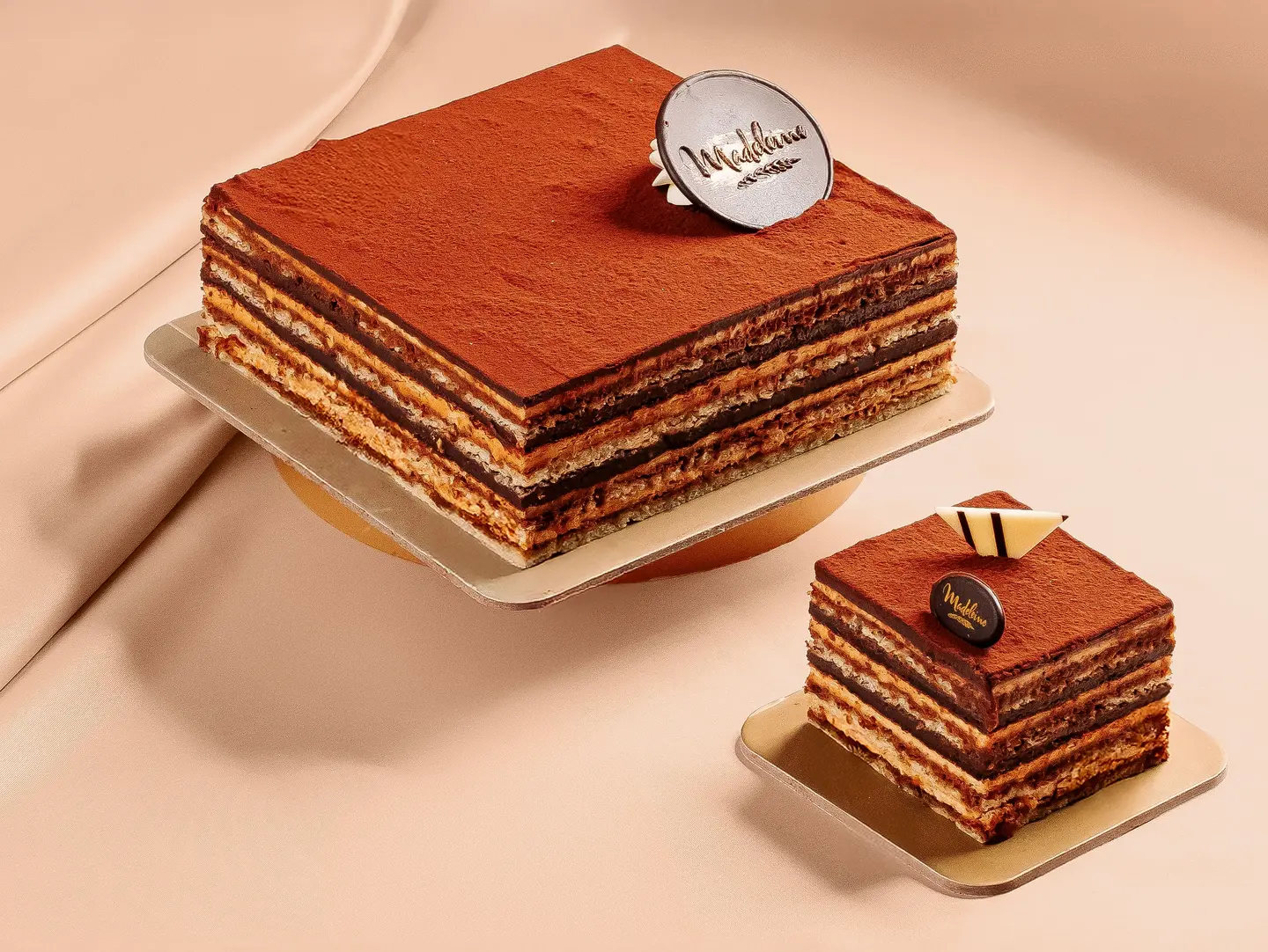 Big Opera Praline Cake