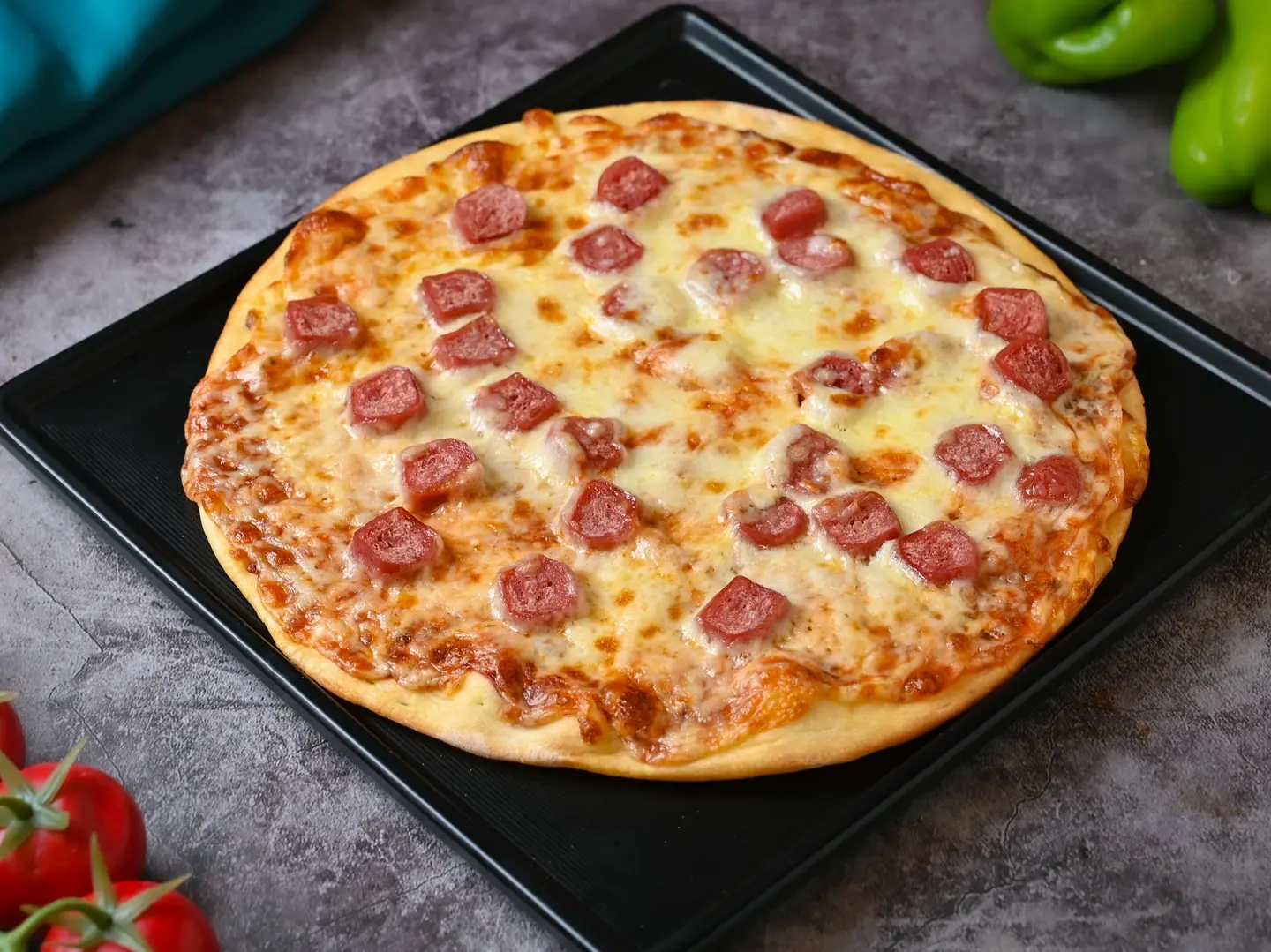 بيتزا نقانق