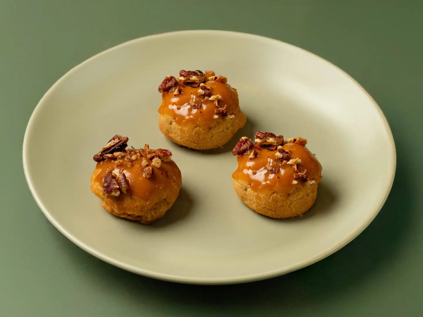 كرات التمر ٣ قطع