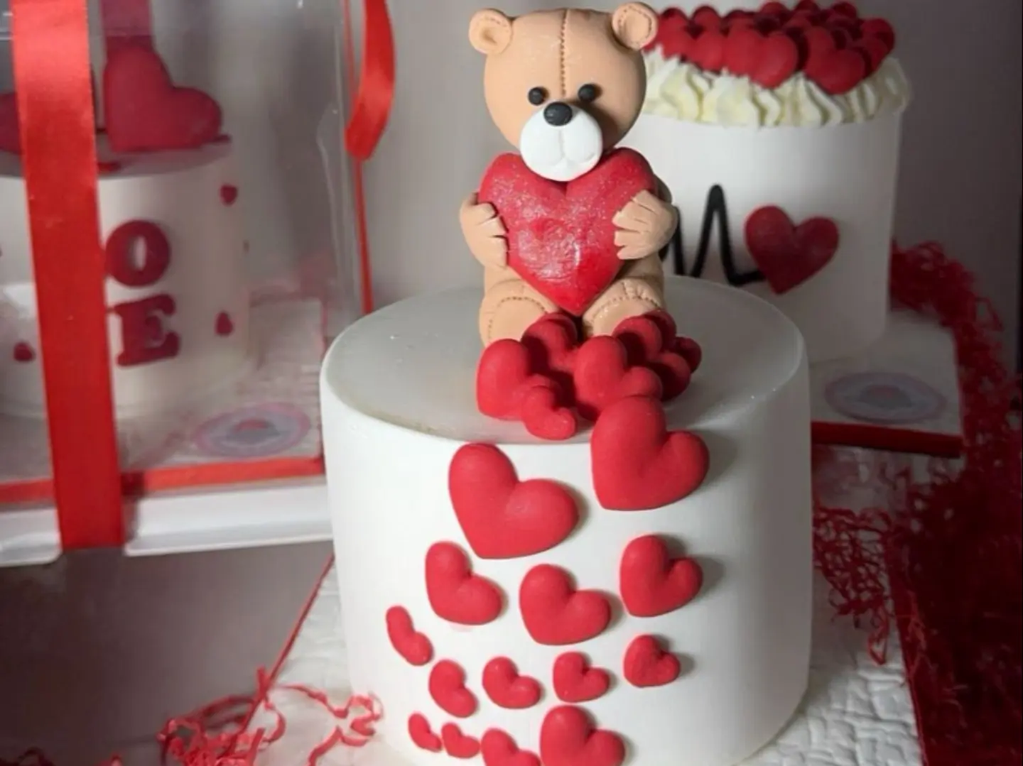 كيك عيد الحب الدب