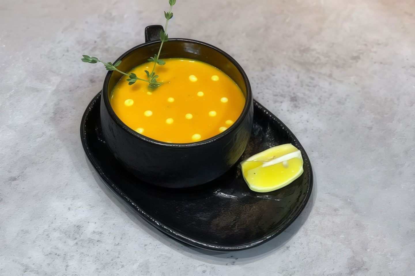 شوربة المطعم الخاصة