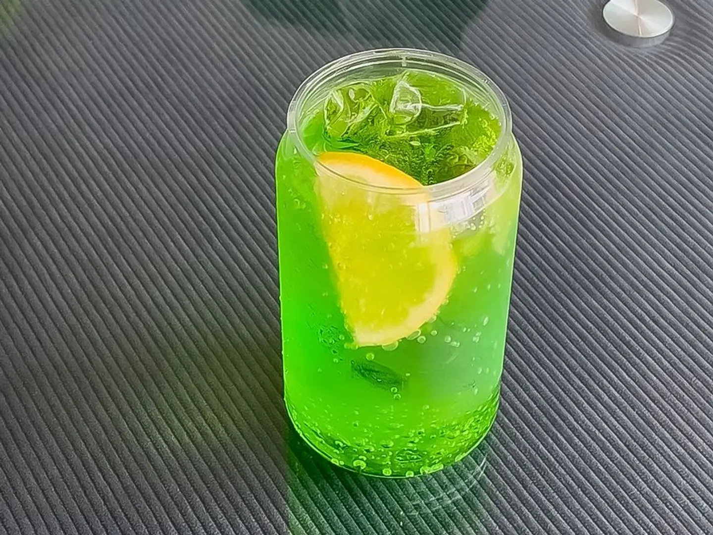 موهيتو ليمون ونعناع اخضر