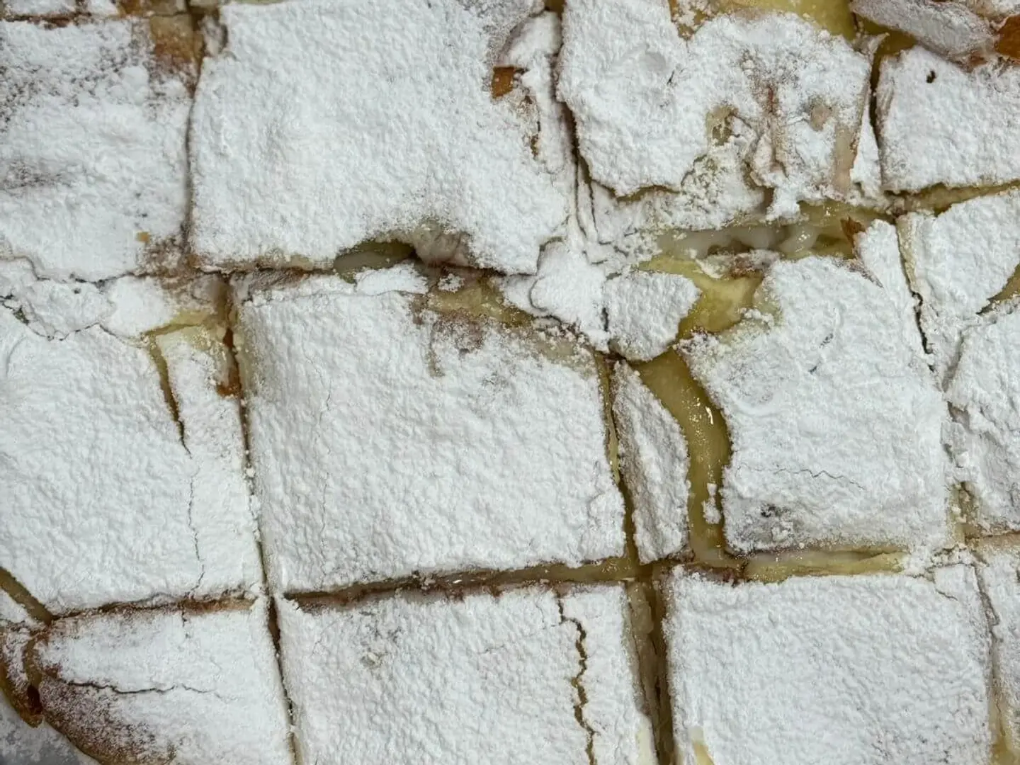 فطيرة الكاسترد وسط