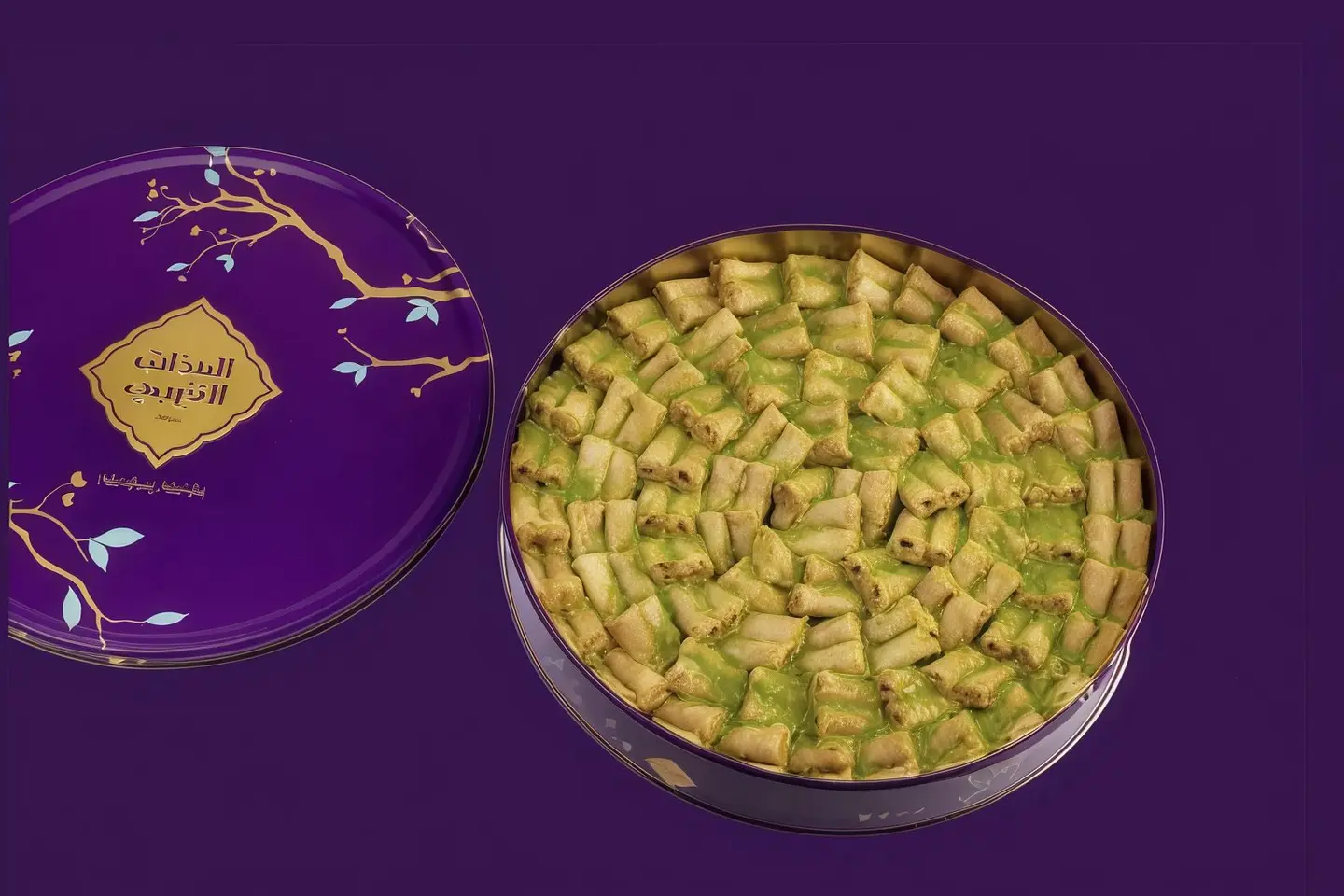 بقلاوة كبير المذاق العربي