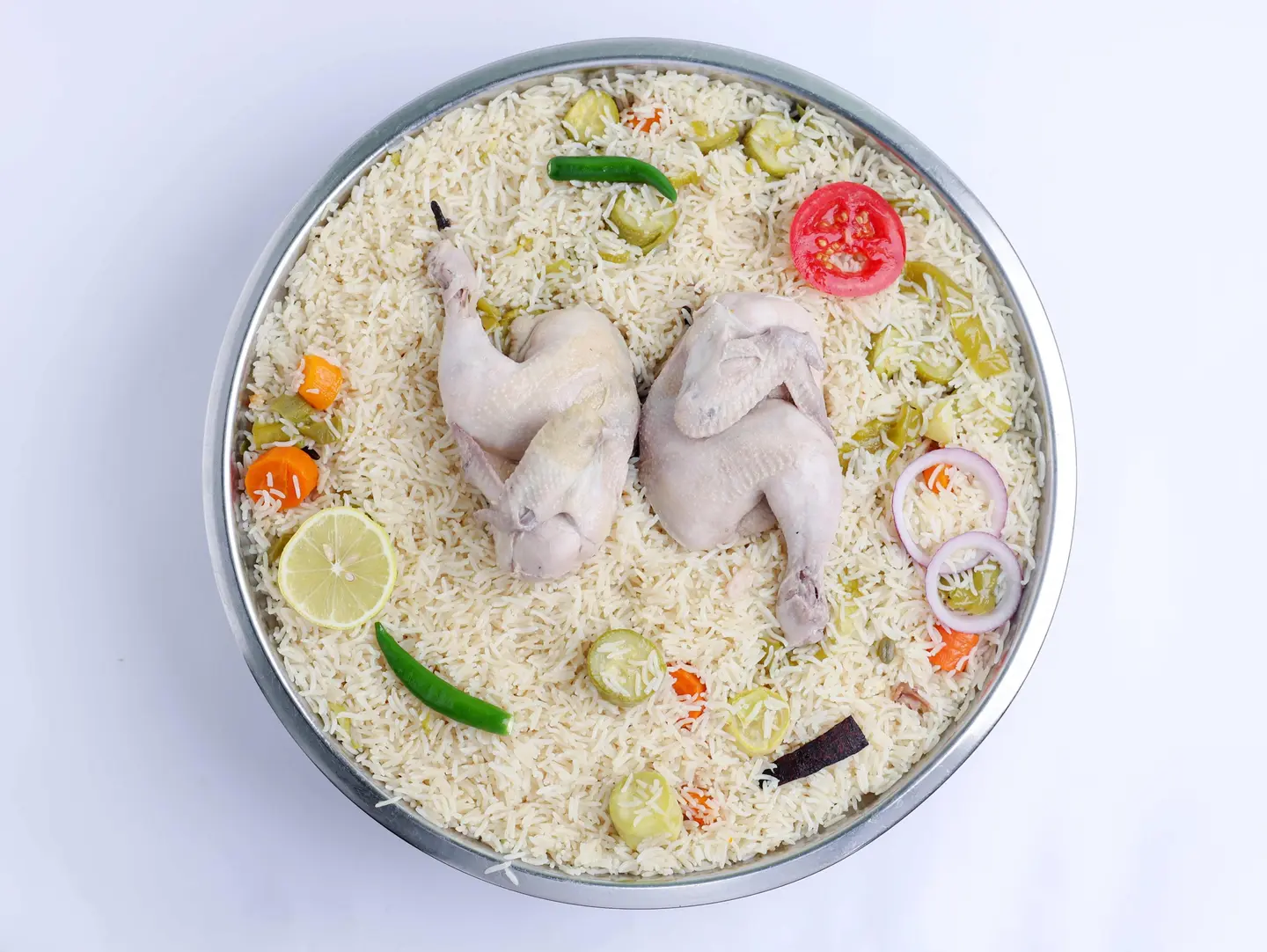 مضغوط حبة دجاج ارز ابيض بالخضار