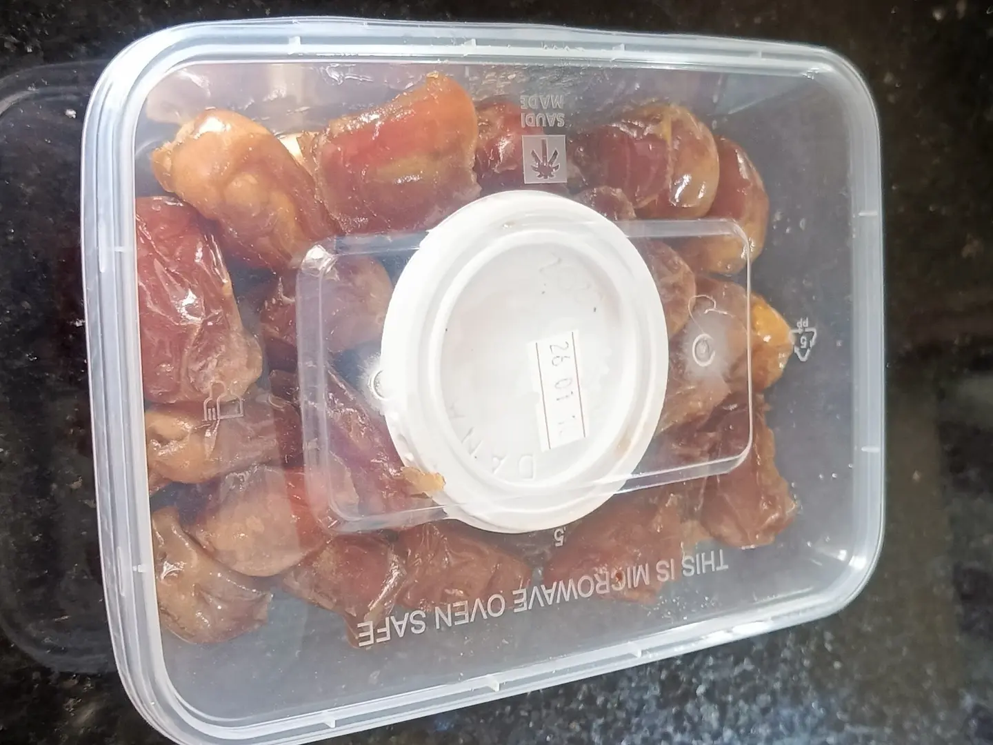 علبة تمر سكري متوسط مع الطحينية