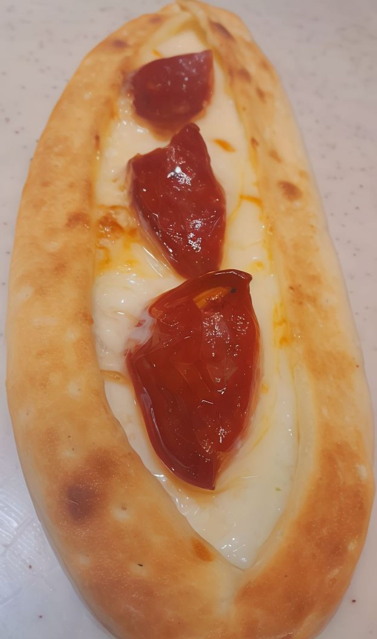 بيبروني - أجبان مدور