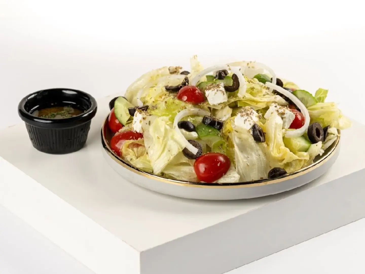 سلطة يونانيه