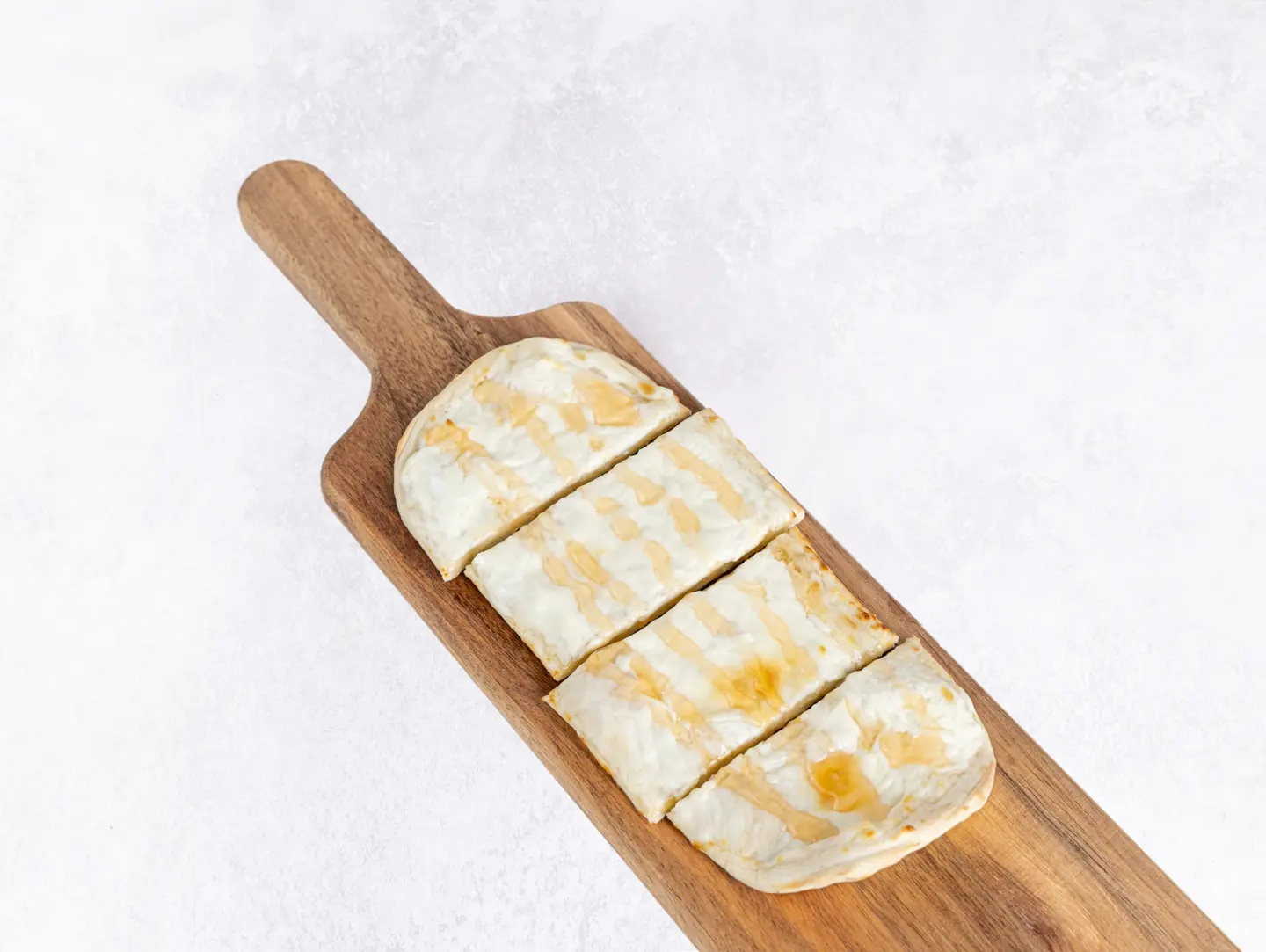 قارب لبنة وعسل