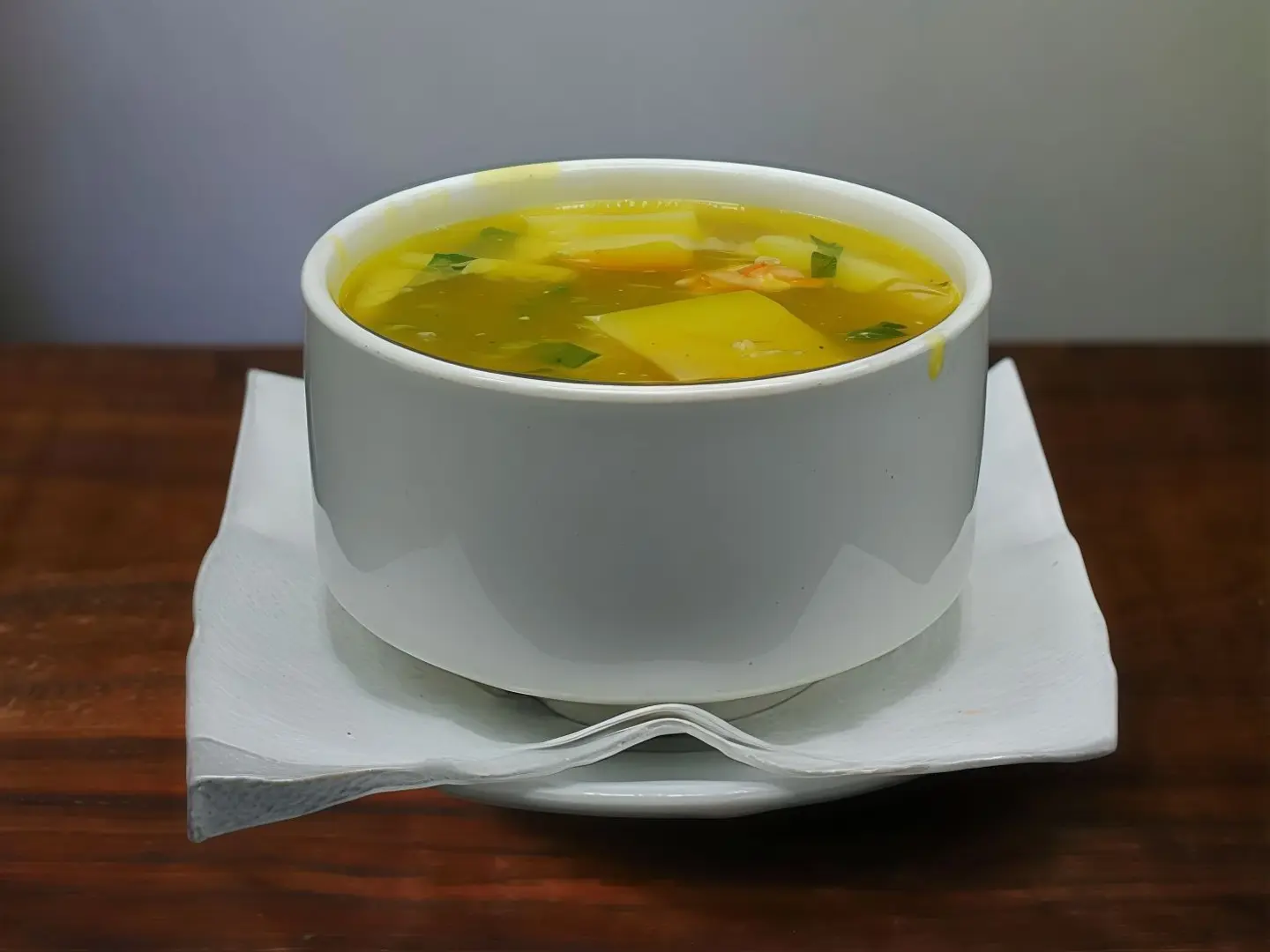 شوربة مأكولات بحريَة