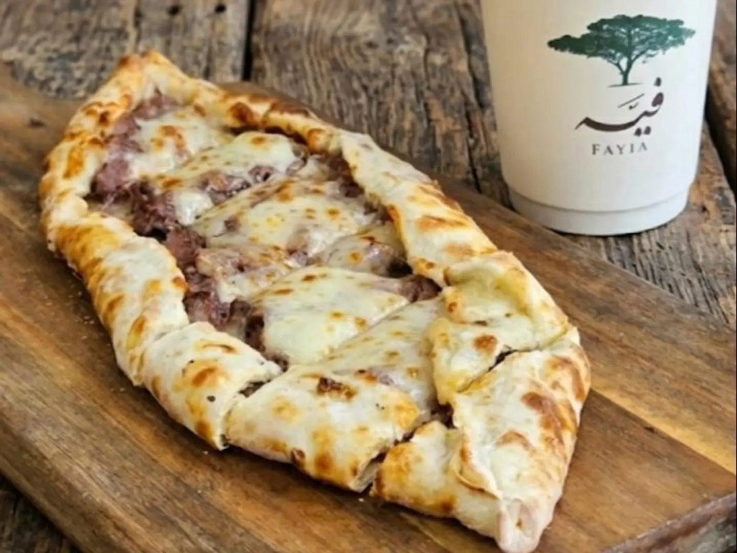 منقوشة حميس لحم