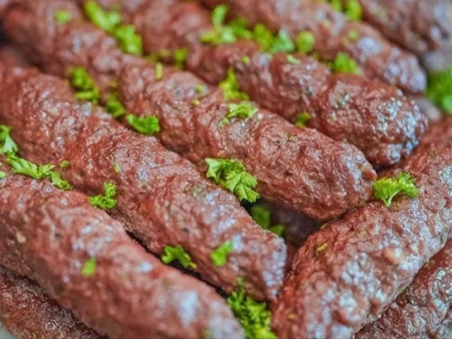 عرض1-كيلو كفتة لحم مشوي