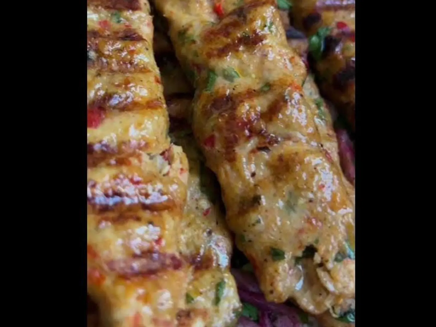 عرض2-نصف كيلو كفتة دجاج ونصف كيلو كفتة لحم