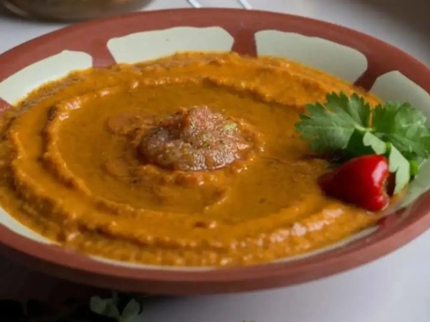 علبة فول وسط اسكندراني
