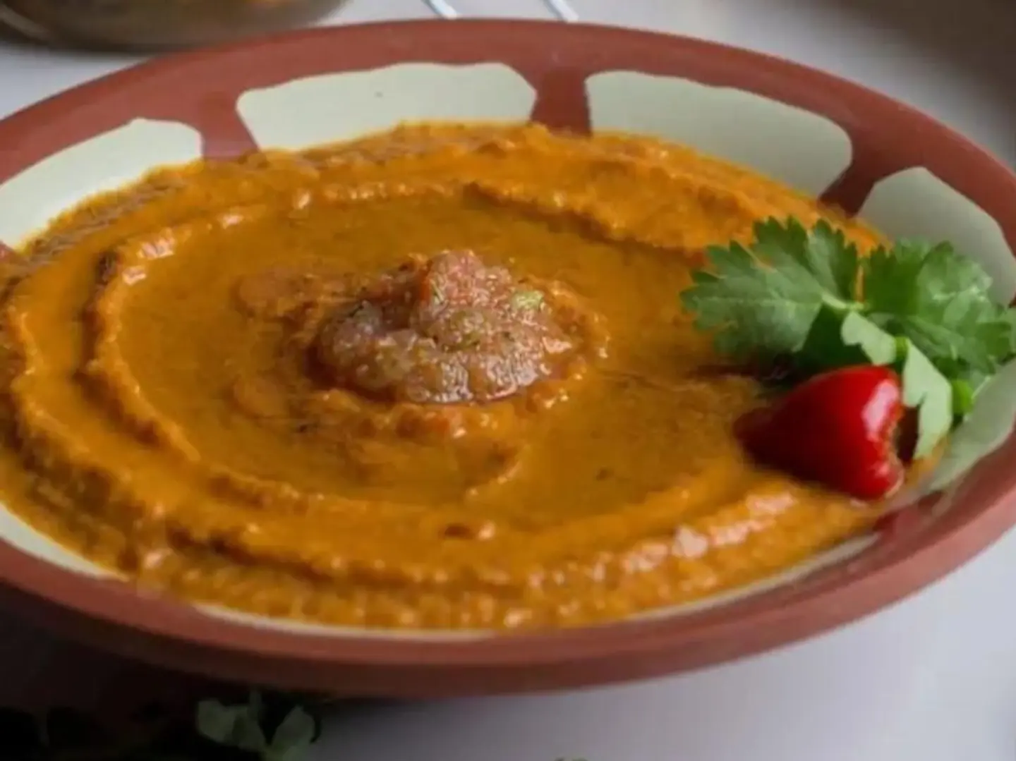 علبة فول كبير بالزبدة
