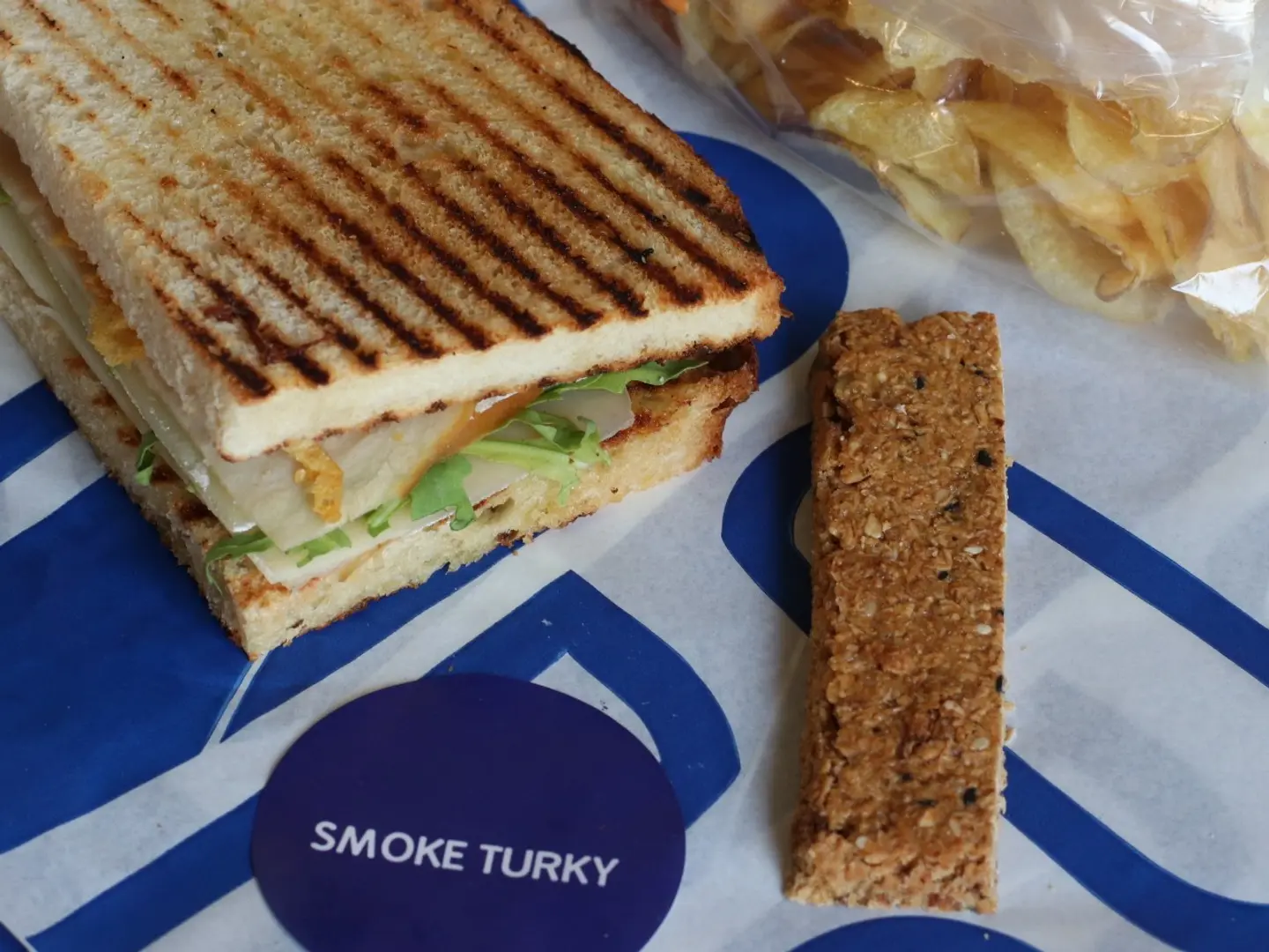 Two Bites Smoke Turkey With Cheese Ckrakers