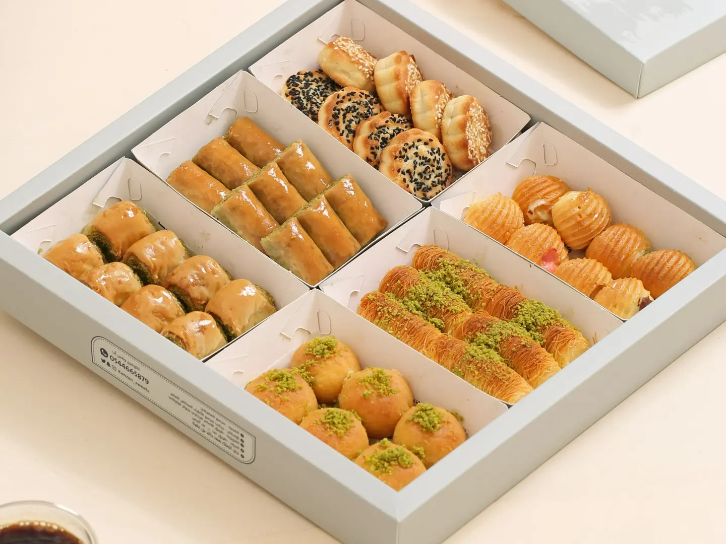 Family Gathering Box Kanzan Collection
