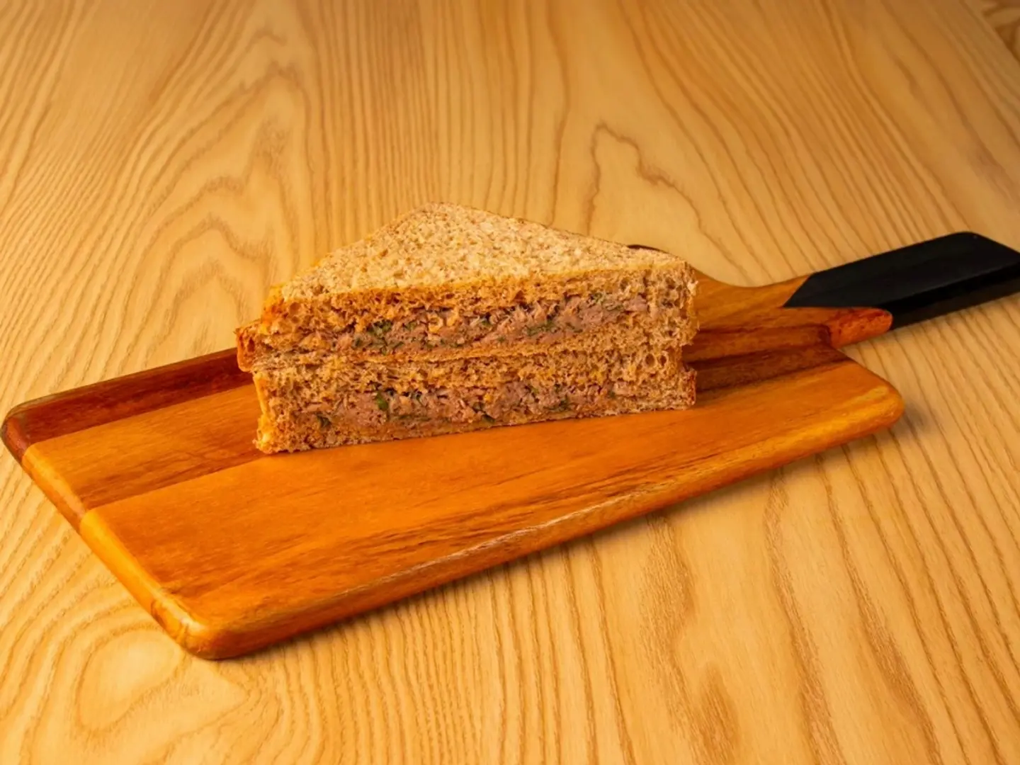 ساندويتش تونة