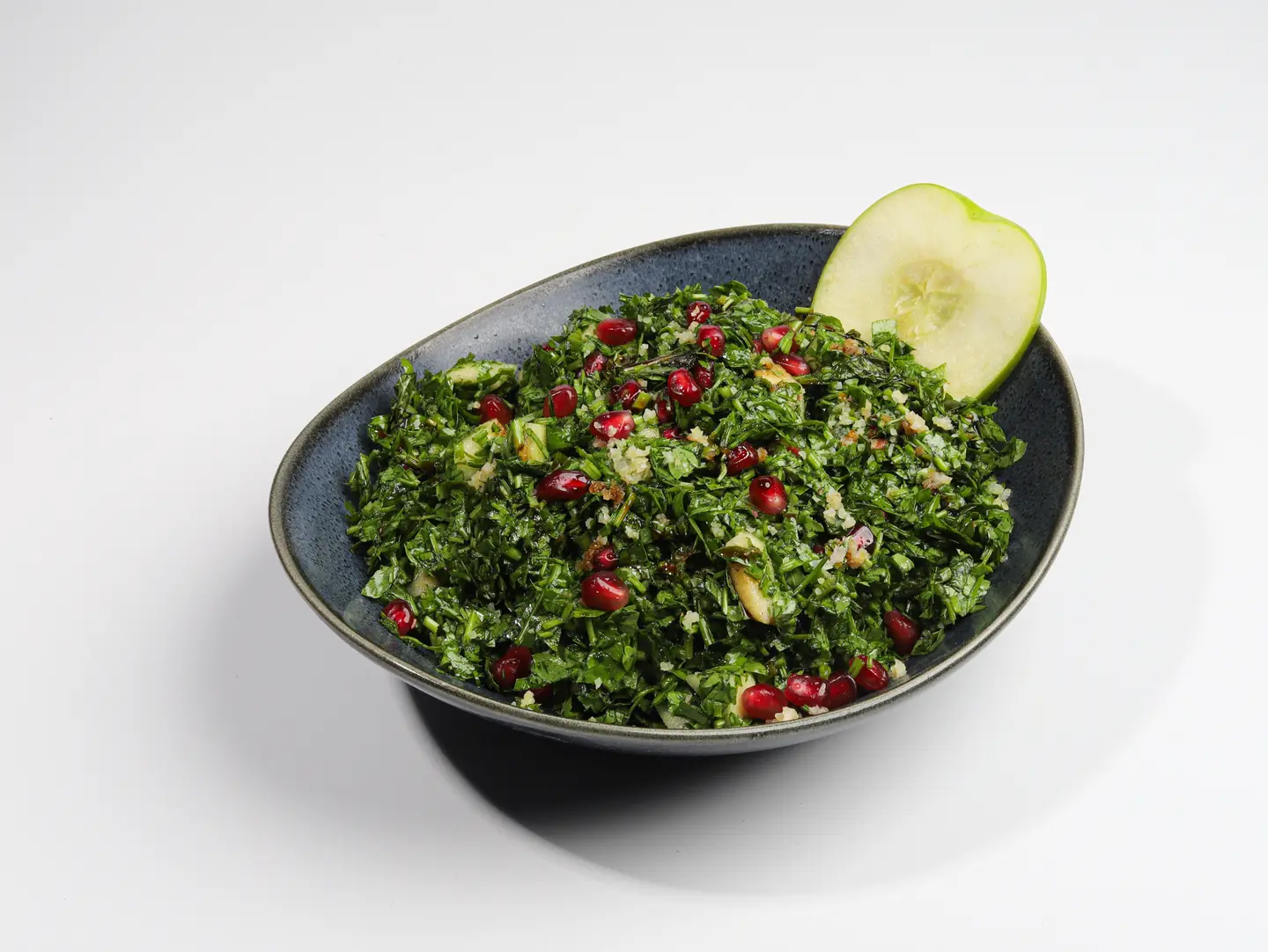 تبولة بالتفاح الأخضر