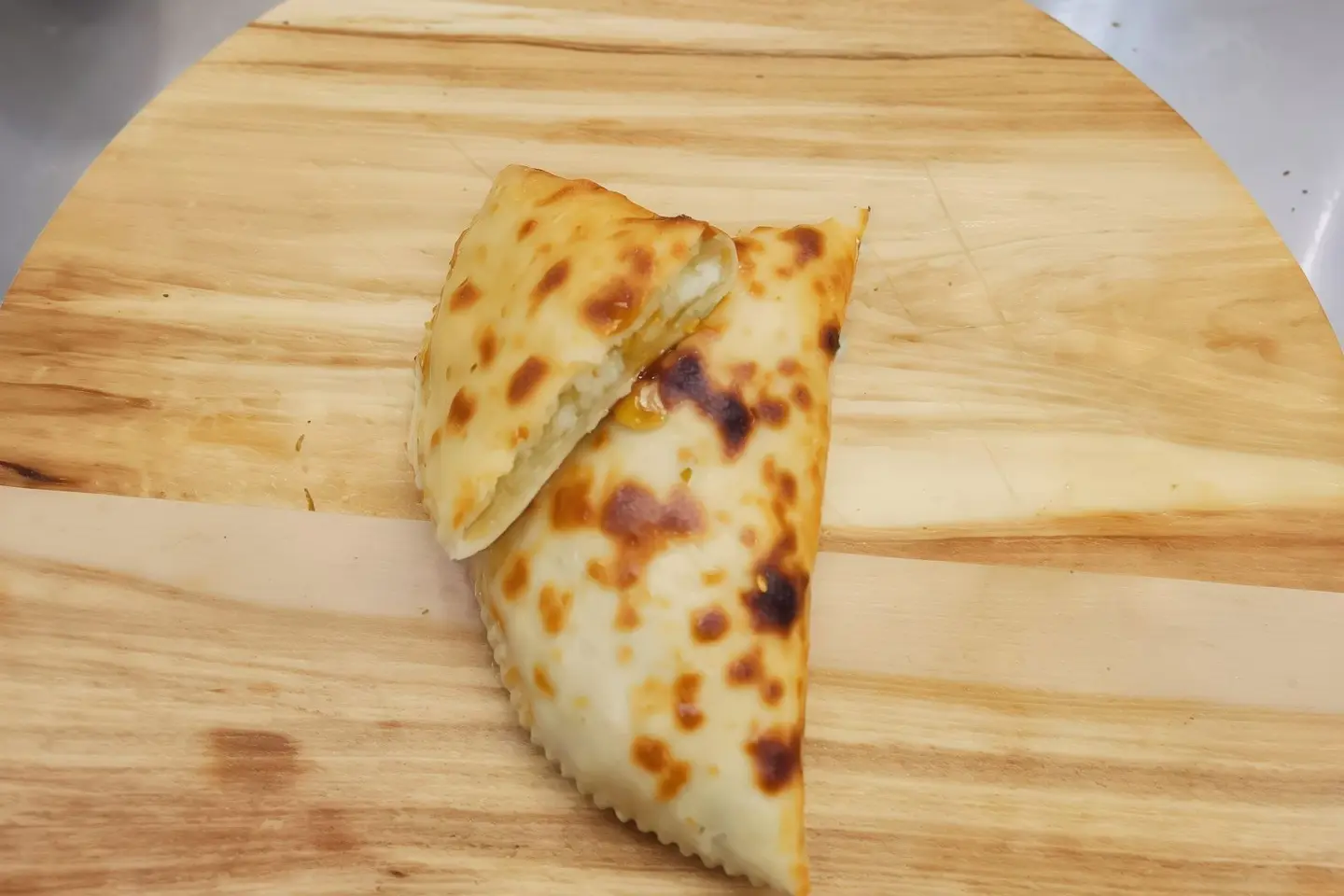 فطيرة حلوم و عسل