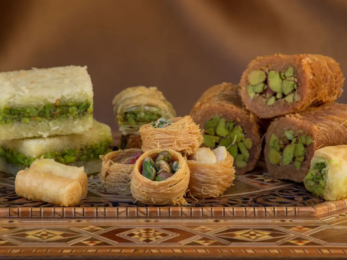 صحن حلويات رمضان مشكل ( كل الأنواع) كيلو