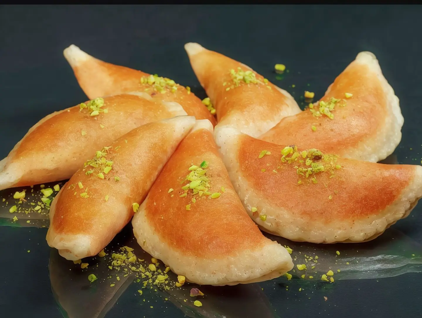 مشكل حلويات بالقشطه مناسبات كيلو