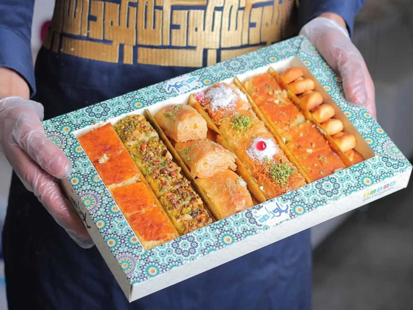 Small Sweet Mixed Tray
