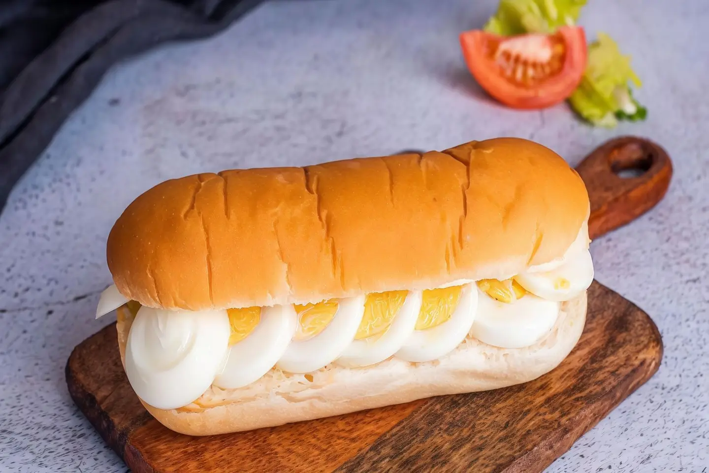 ساندوتش بيض مسلوق