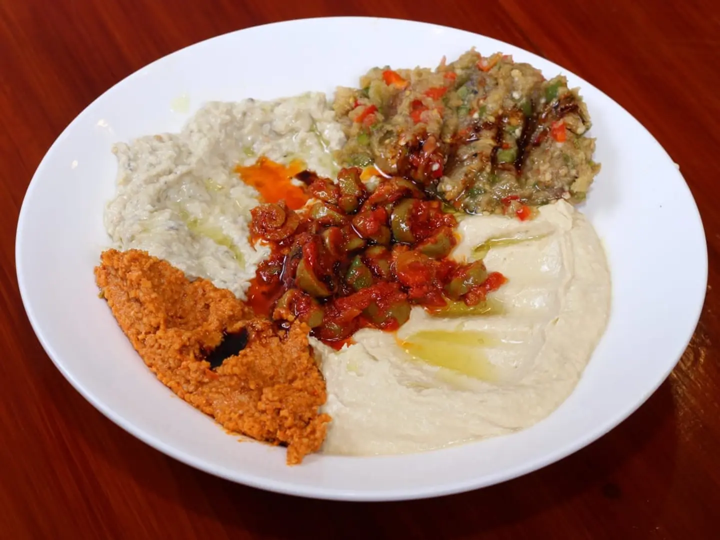 مشكل مقبلات صغير