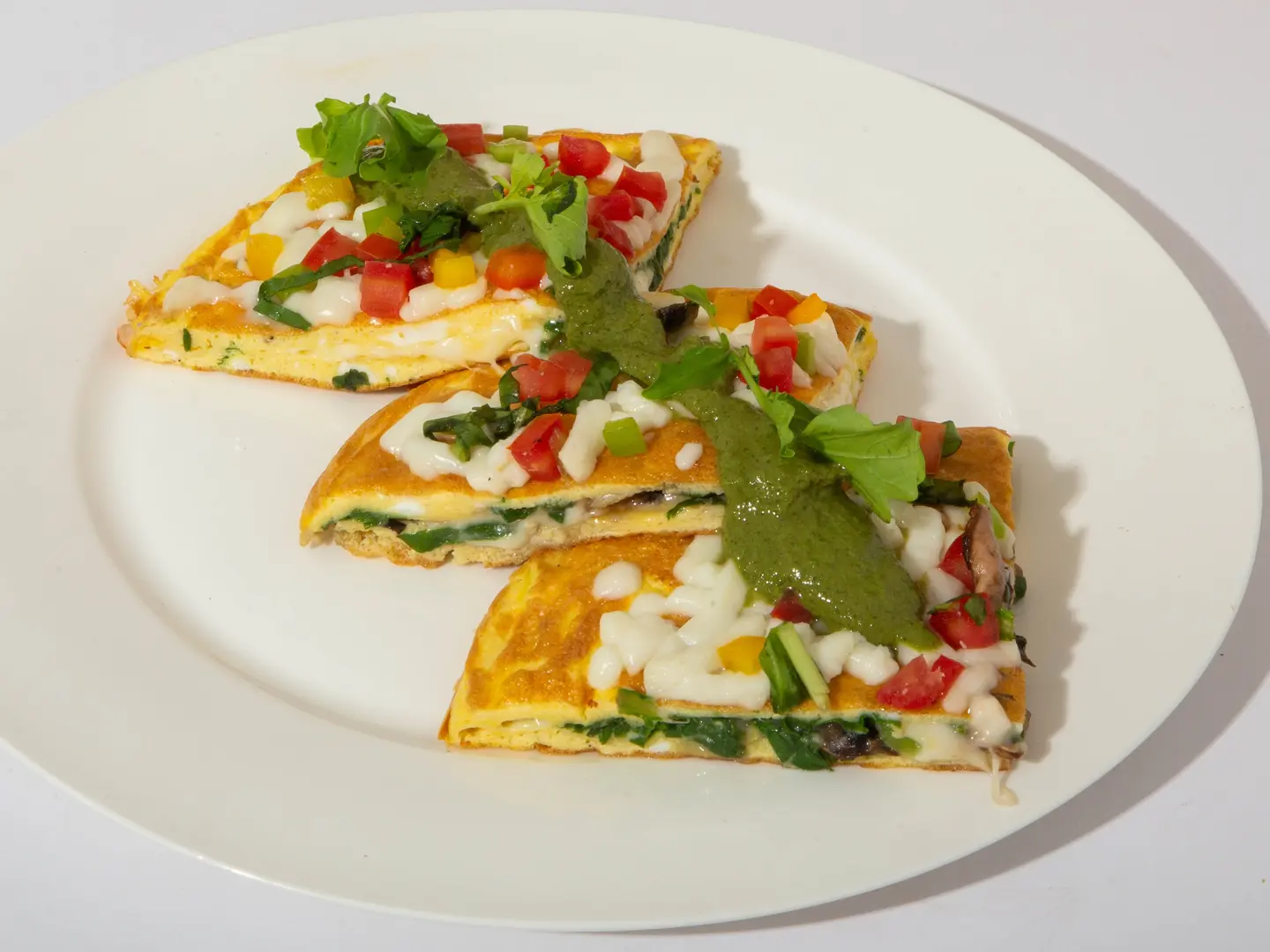 اومليت الخضار المحشوة بالجبن