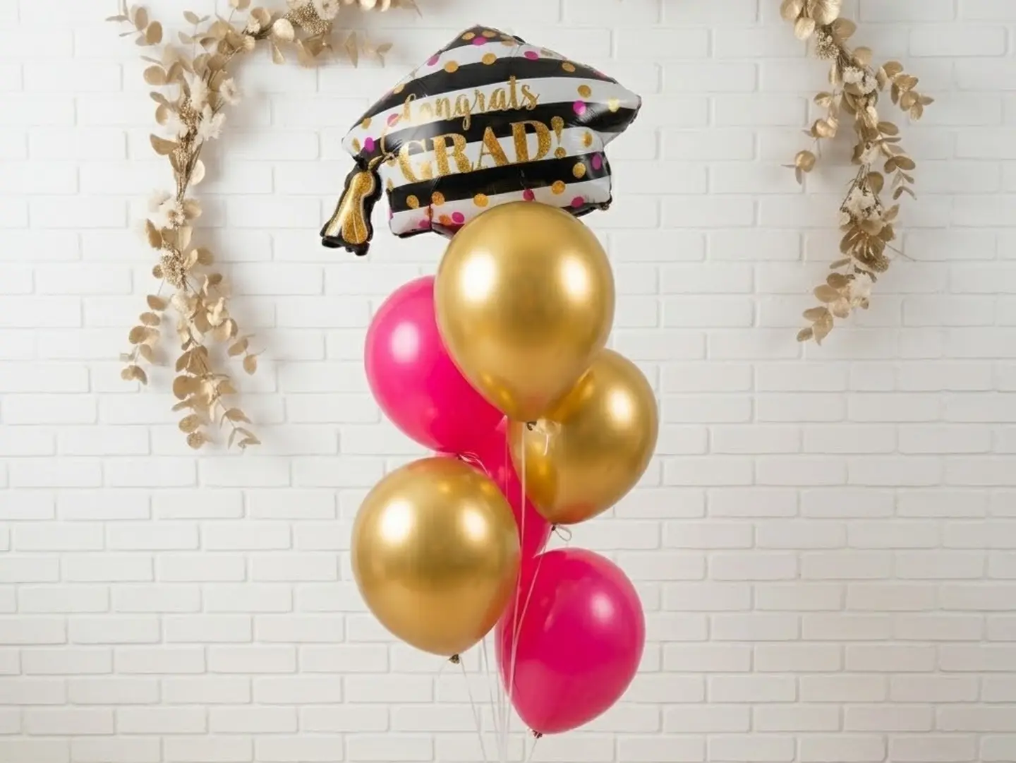 Graduation Cap Balloon Bouquet