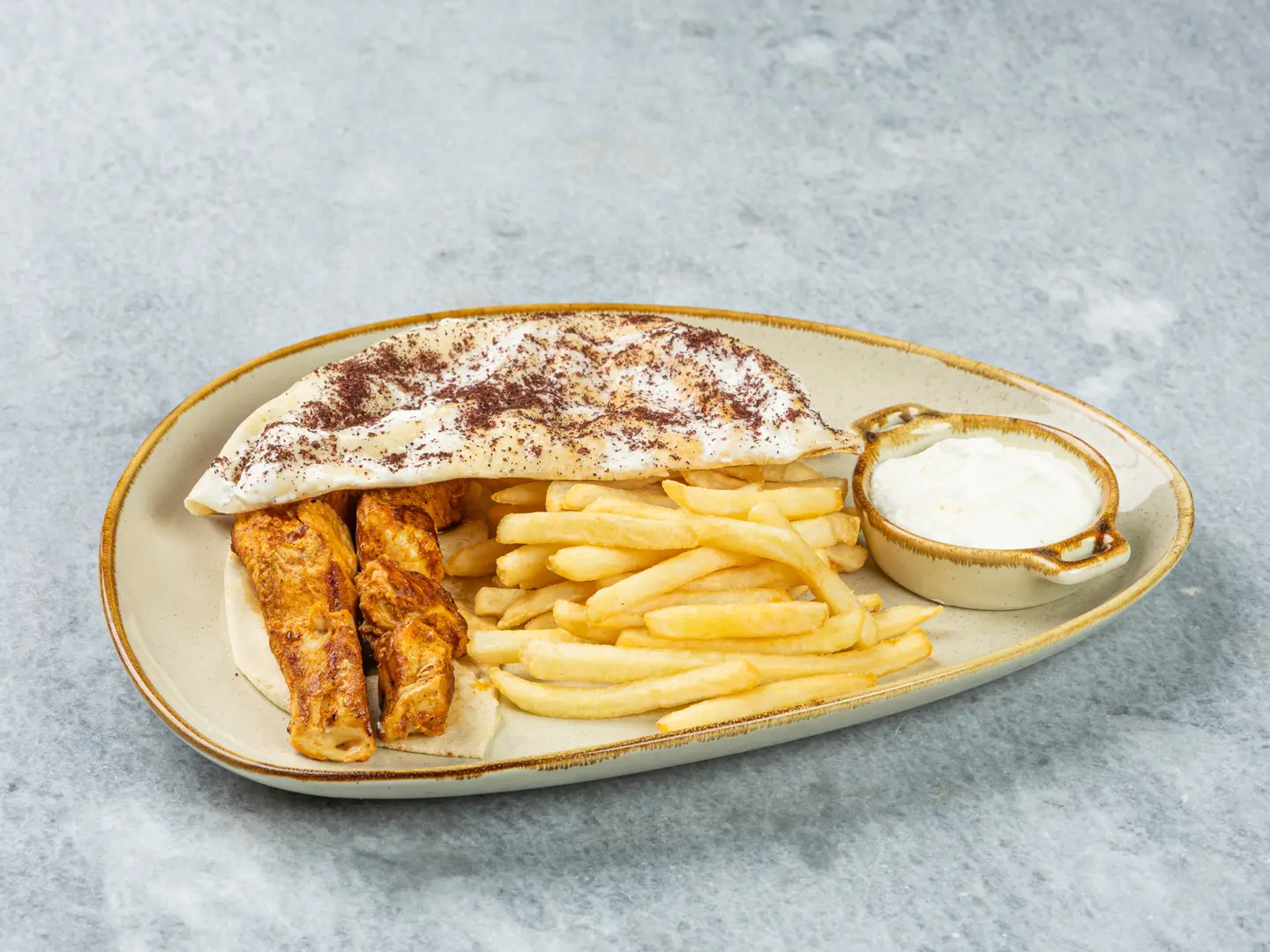 صحن شيش طاووق