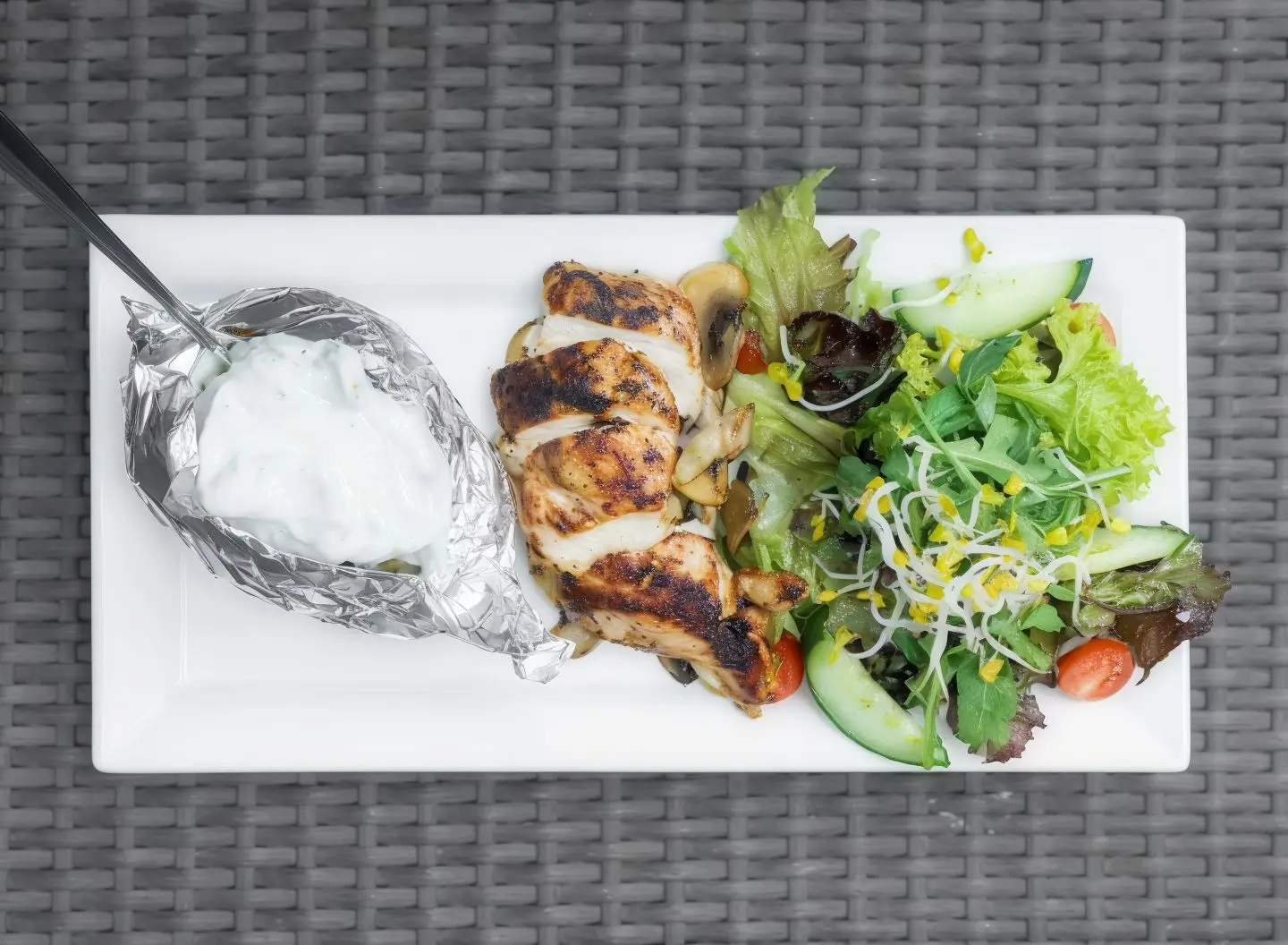 دجاج وبطاطس