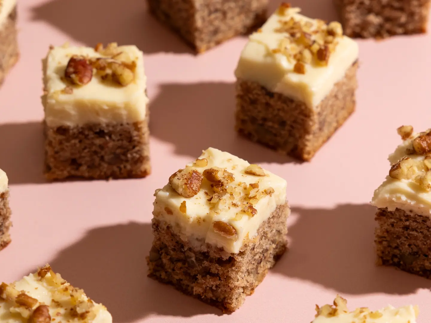 Cinnamon Pecan Cake Bites 40 Pcs