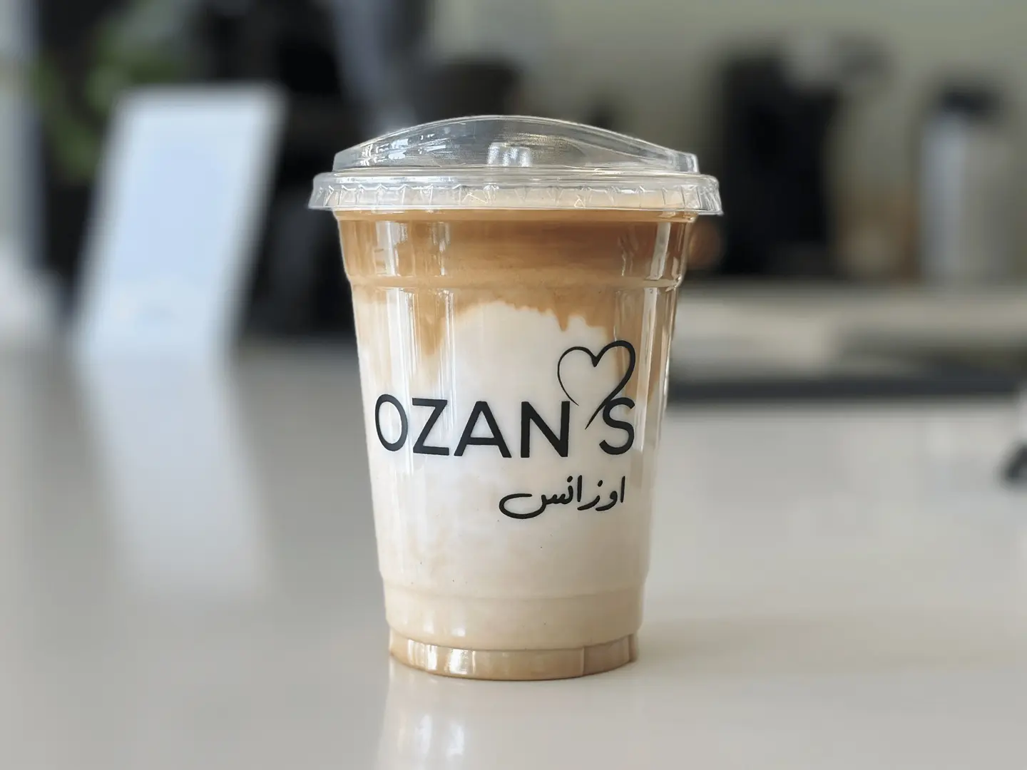ايس شيكن وايت موكا