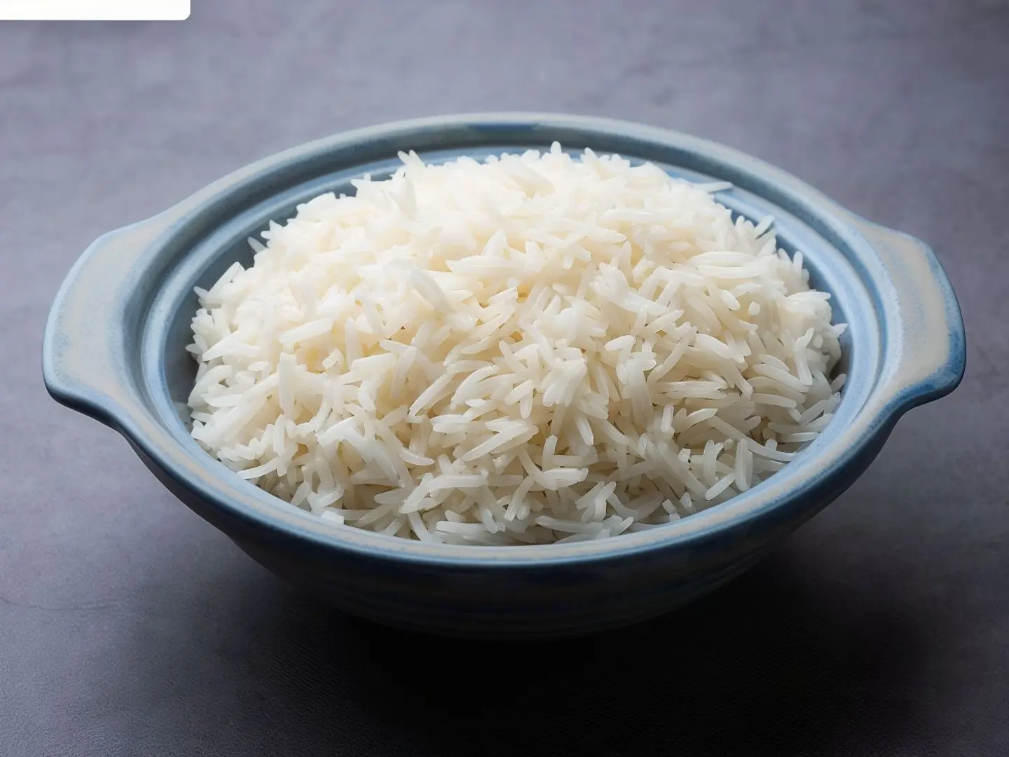 نفر رز أبيض