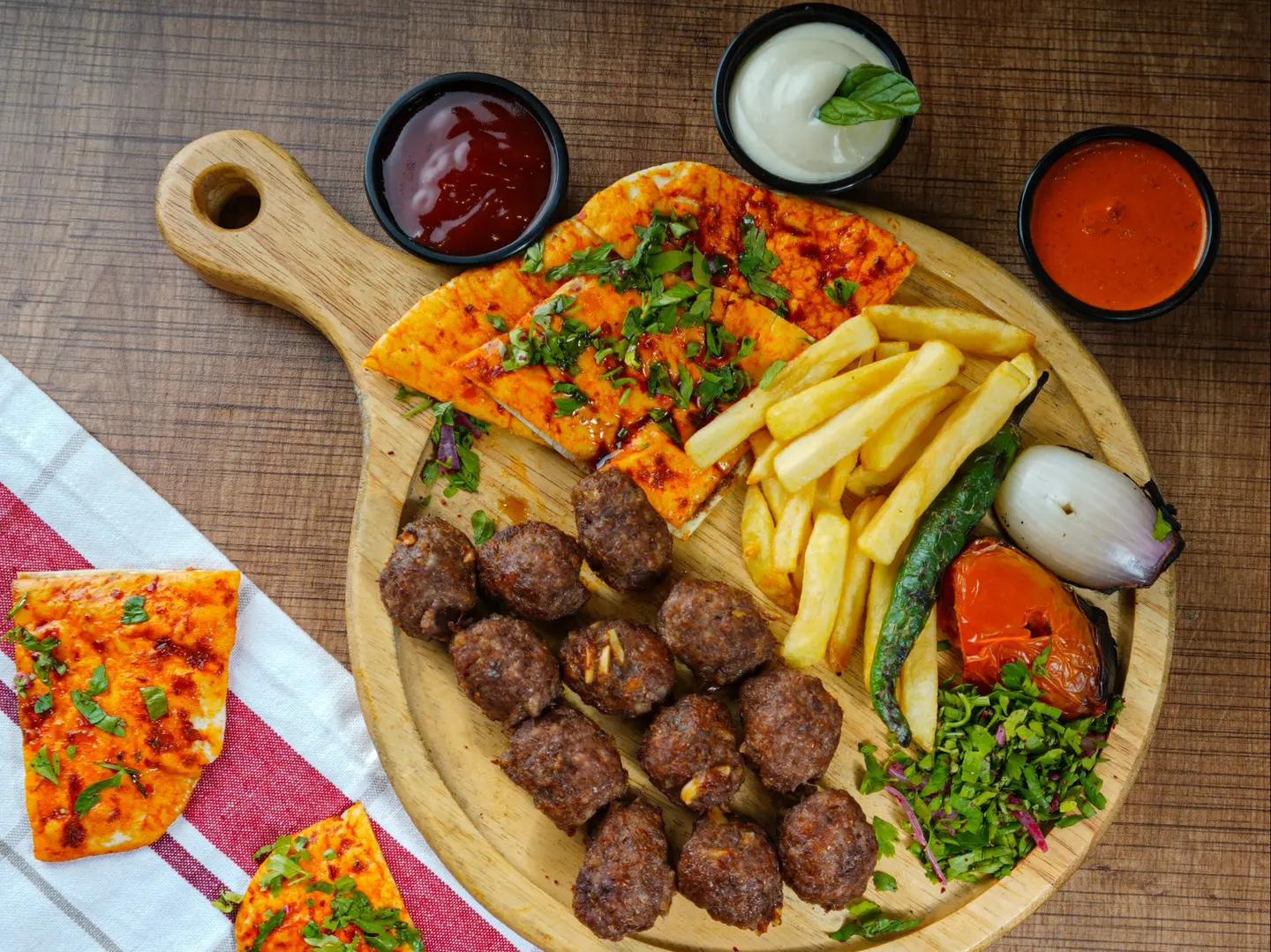 مبشور لحم بالجبنة