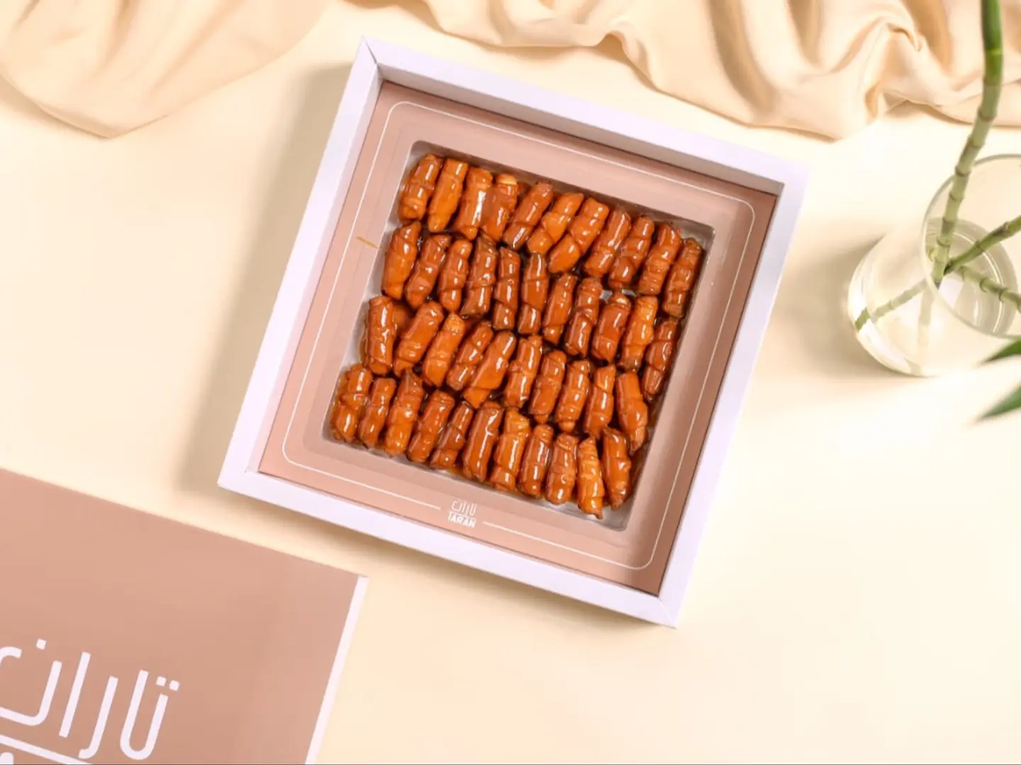 Semolina Croissants Box Caramel