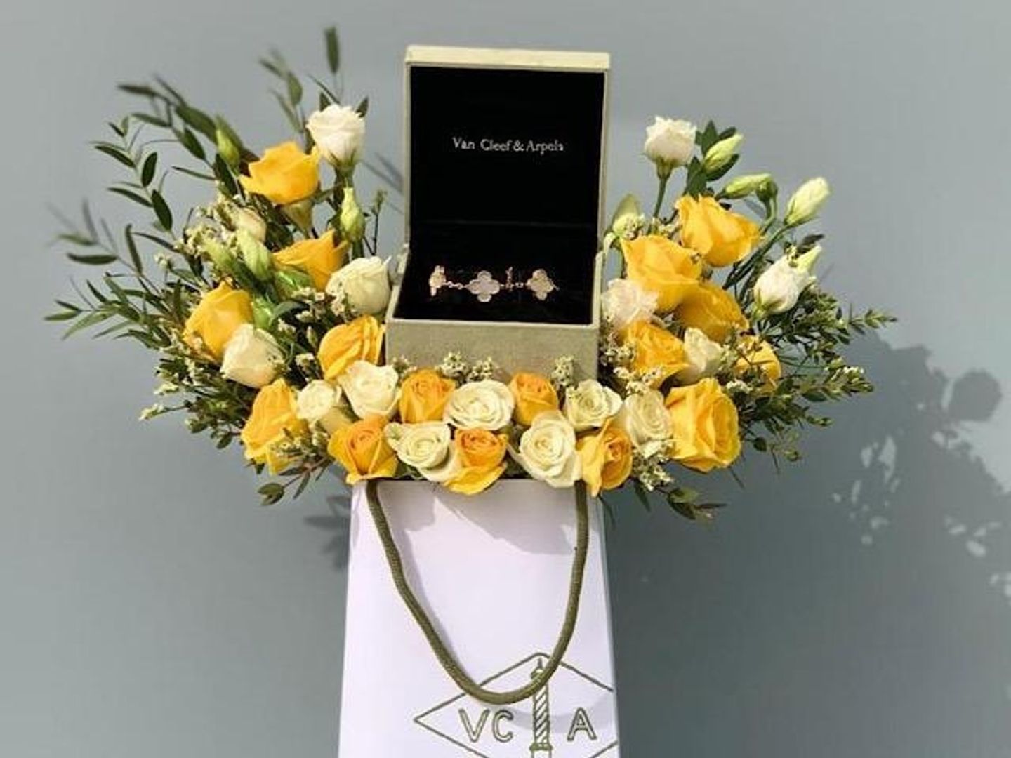 Avan Gift